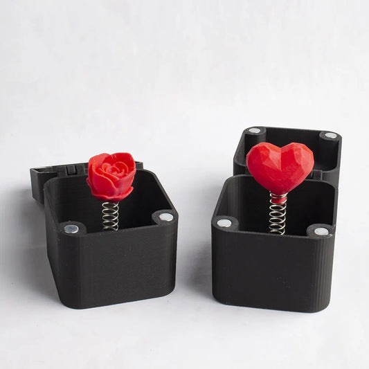Love Rose Surprise Gift Boxs Christmas Fun Prank Gift Offices Desk Home Decor Valentine's Day Gift Decoration Toys