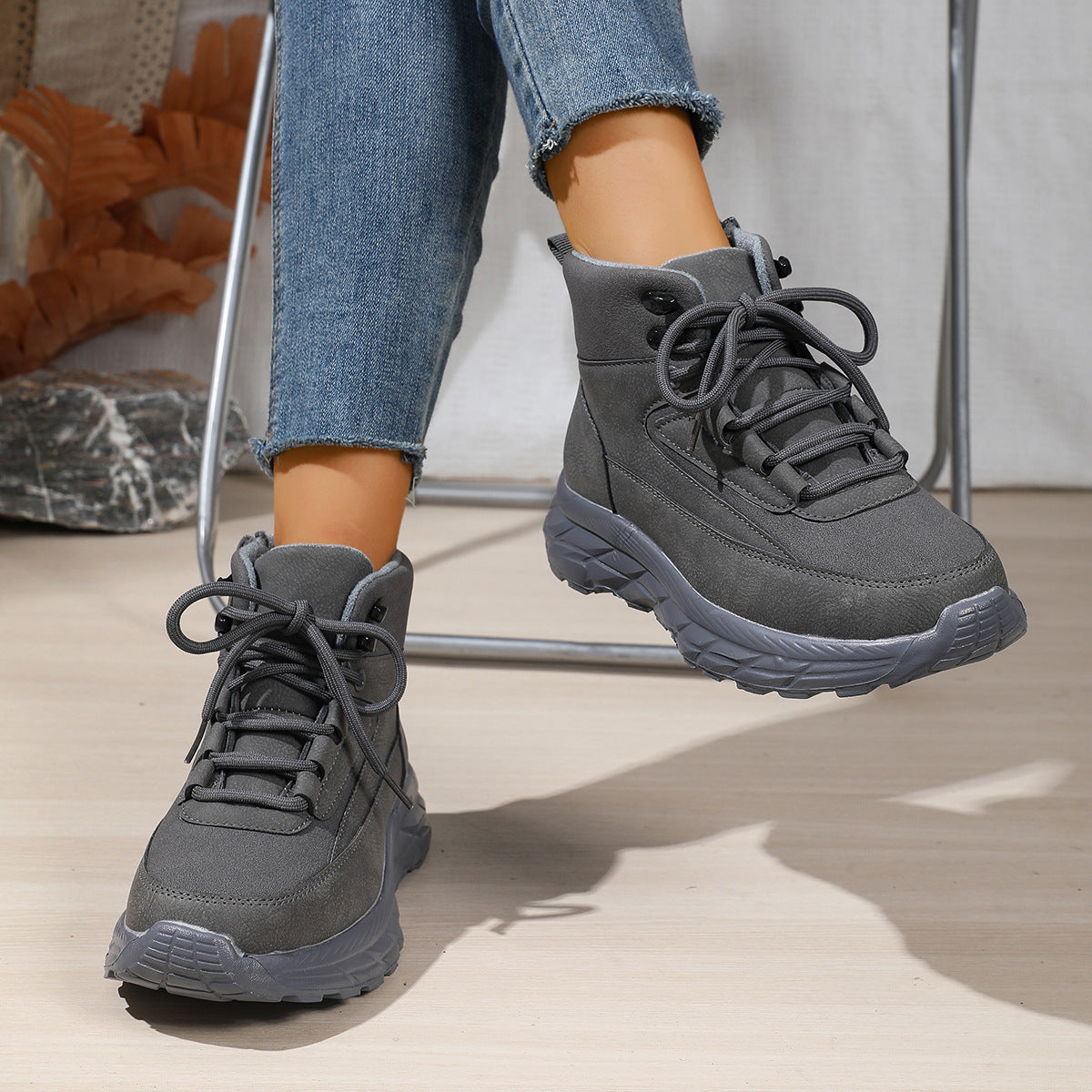 Thick-soled Fleece Lined Padded Warm Keeping Hiking Shoes Cotton-padded Shoes