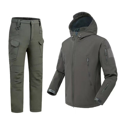 Soft Shell Shark Skin Windproof Waterproof Fleece-lined Camouflage Jacket For Men