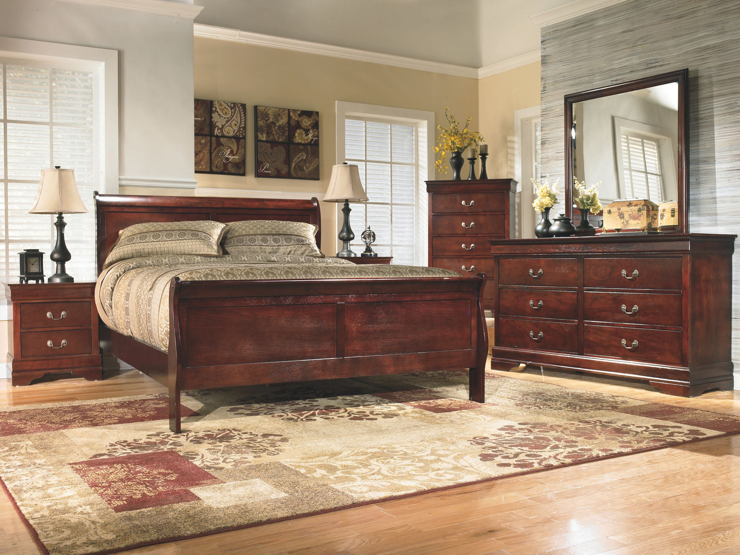 Alisdair - Chest - Reddish Brown