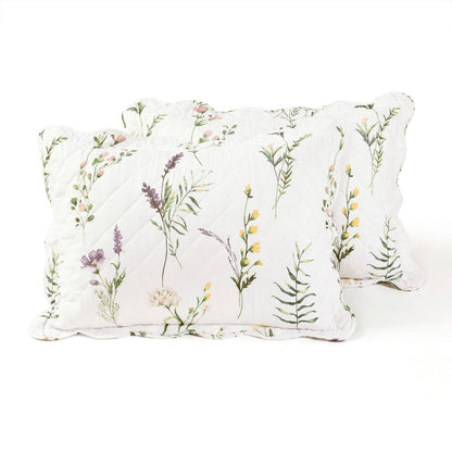 Full/Queen Scallop Edge Floral Lightweight 3 Piece Quilt Set