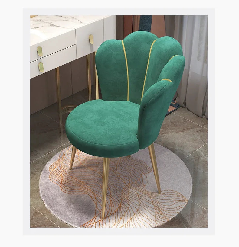 Pretty Petal Makeup Chair