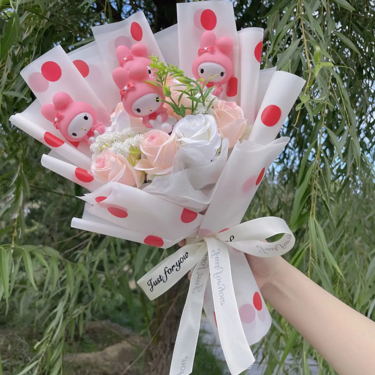 Kawaii Hello Kitty Cat Dolls With Artificial Flowers Creative Bouquet Christmas Valentine Birthday Graduation Gifts