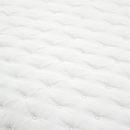 Full/Queen Lightweight White Ruffle Reversible Oversized 3 Piece Quilt Set
