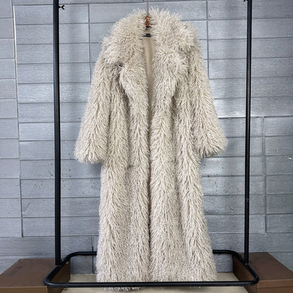 Womens Elongated Wool Coat With A Tailored Lapel