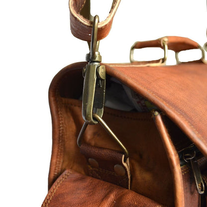 The Robert Capa Camera Messenger